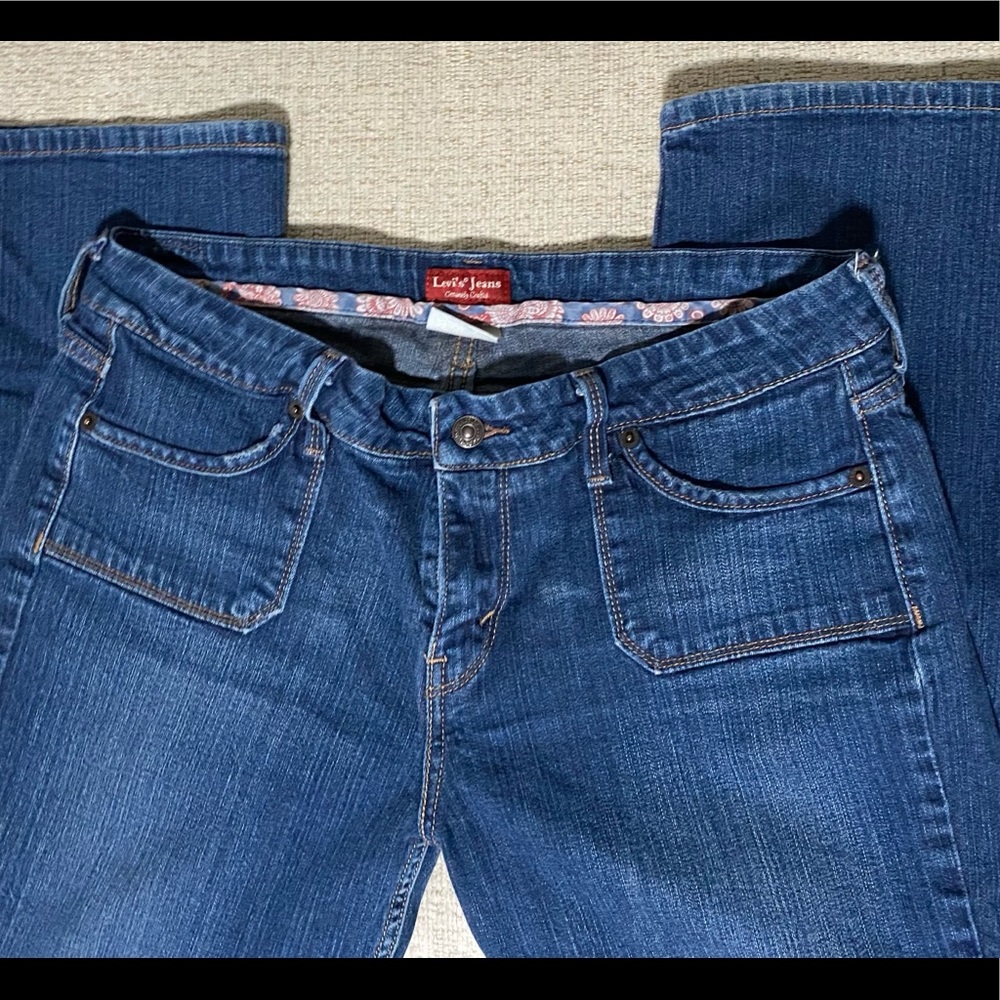 Women’s Levi Jeans